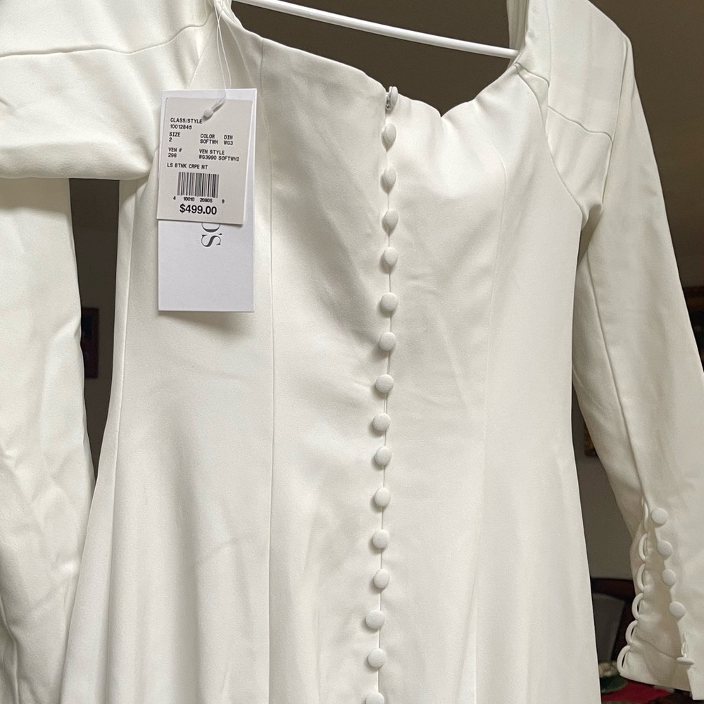 David's Bridal Classic White Button-Down Wedding Dress